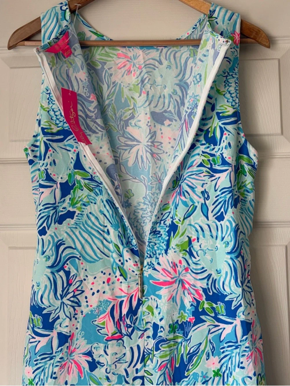 NWT Lilly Pulitzer Donna Top Coastal Blue Lion Sea Print Size M - Picture 9 of 12